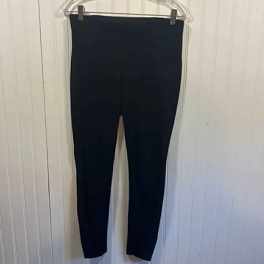 Hue black mid rise leggings